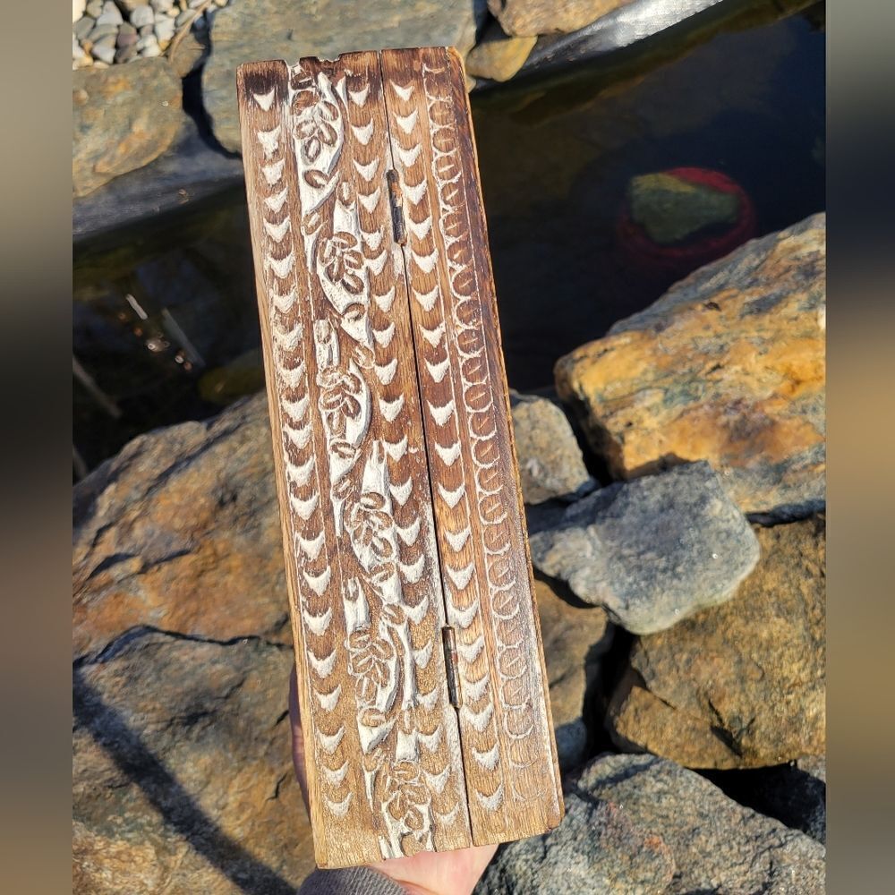 Pentacle Handcarved Storage Box - Picture 9 of 16